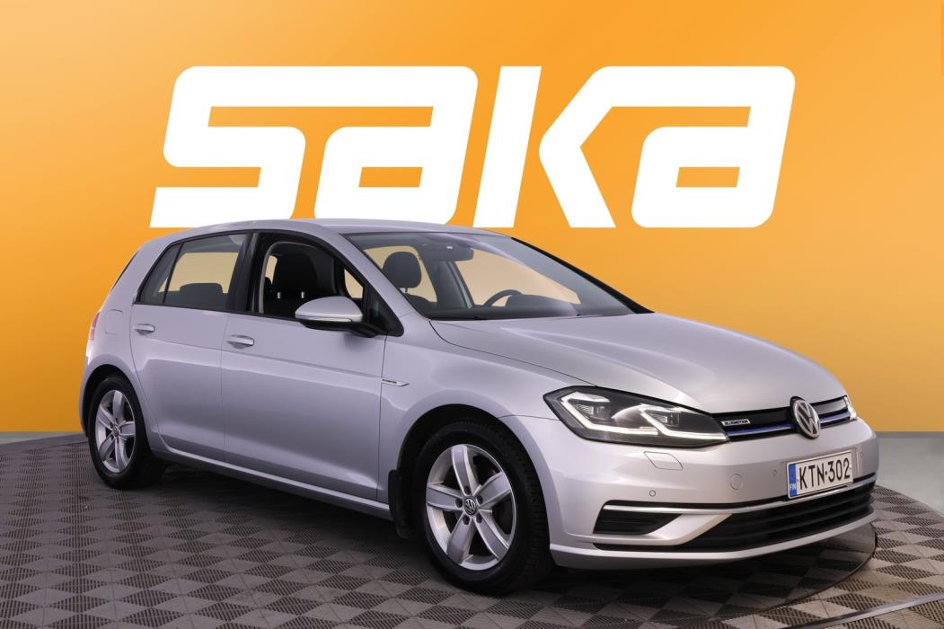 VOLKSWAGEN Golf 2019
