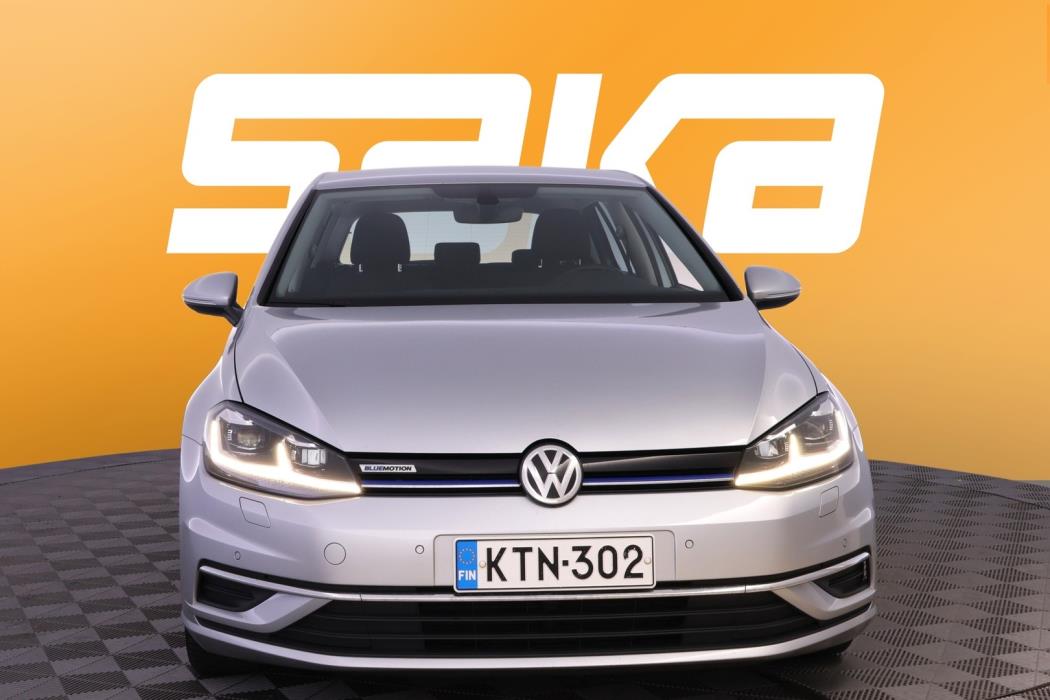 VOLKSWAGEN Golf 2019