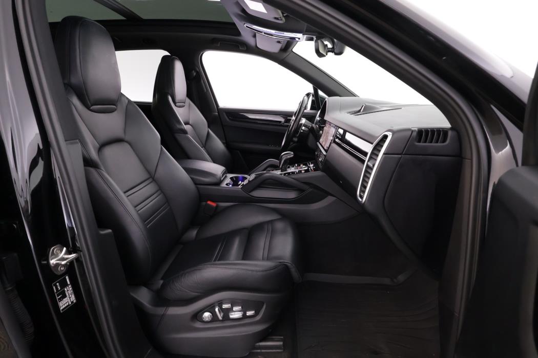 PORSCHE Cayenne 2020