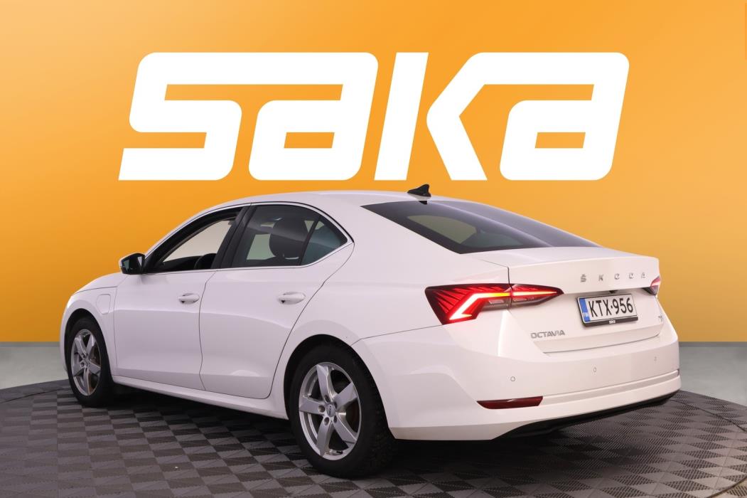 SKODA Octavia 2021