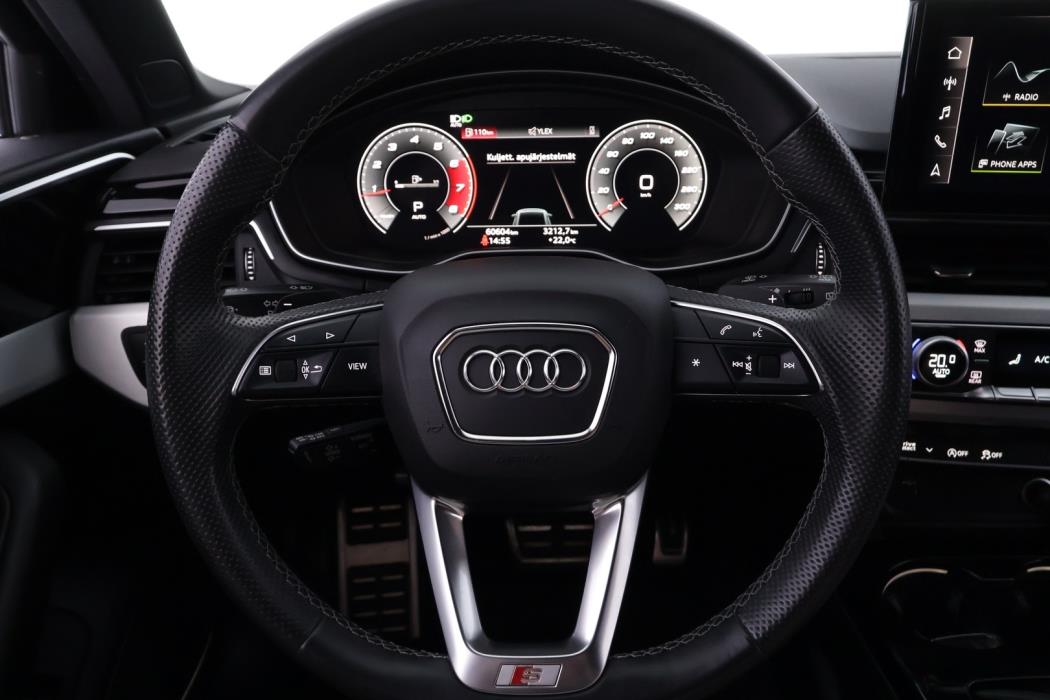 AUDI A4 2021