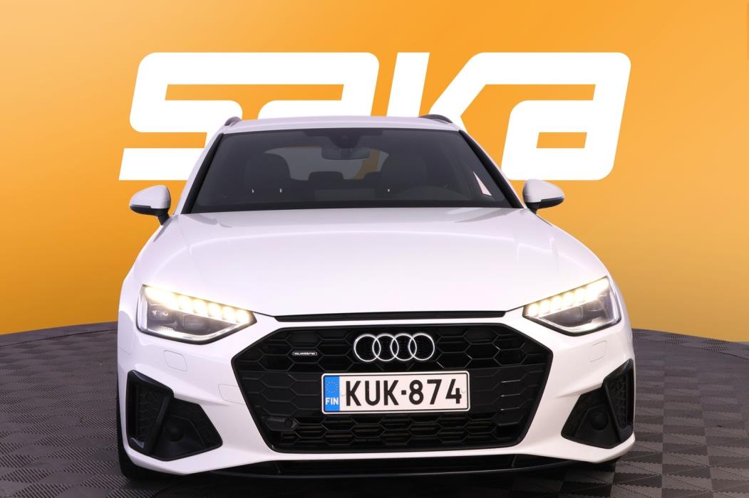 AUDI A4 2021