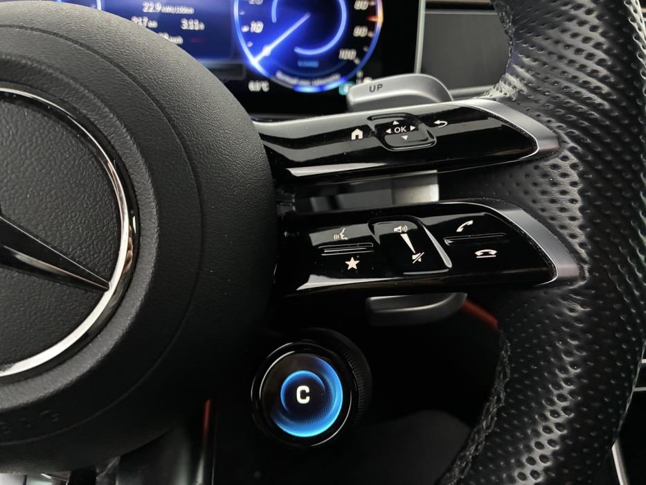 MERCEDES-BENZ EQE 2023