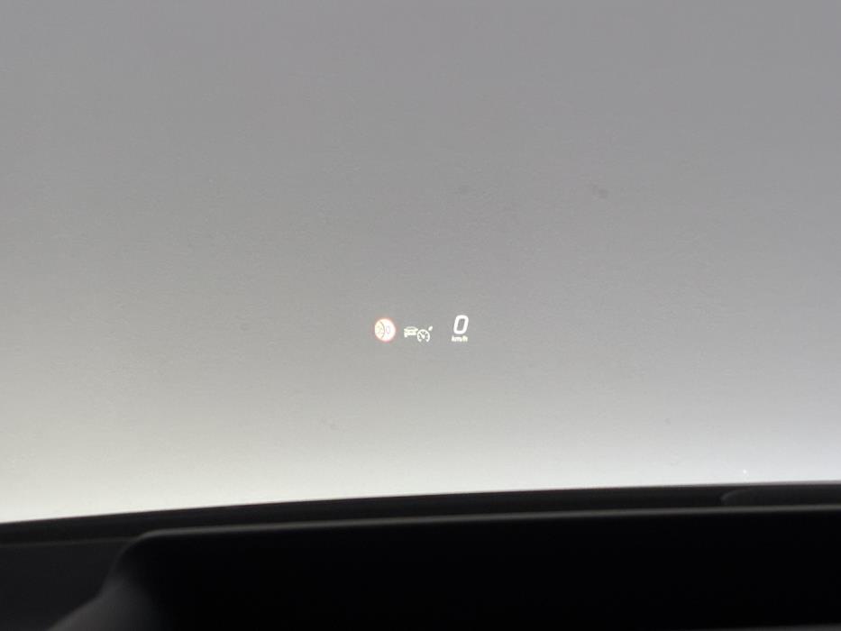 MERCEDES-BENZ EQE 2023