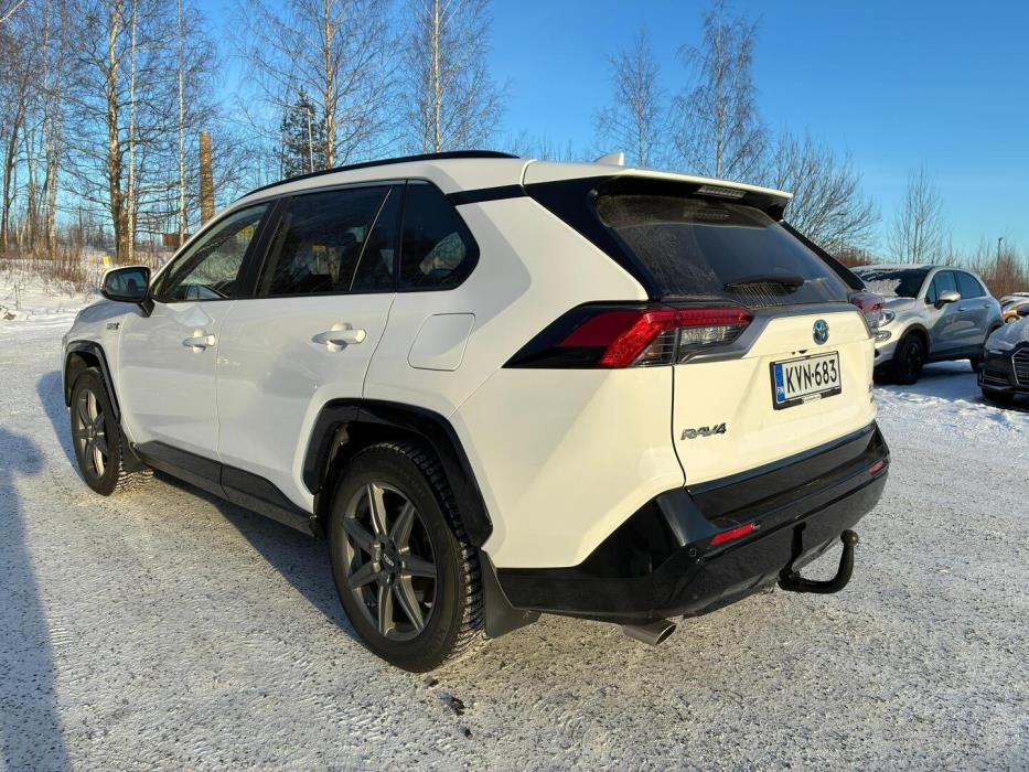 TOYOTA RAV4 Plug-in 2021