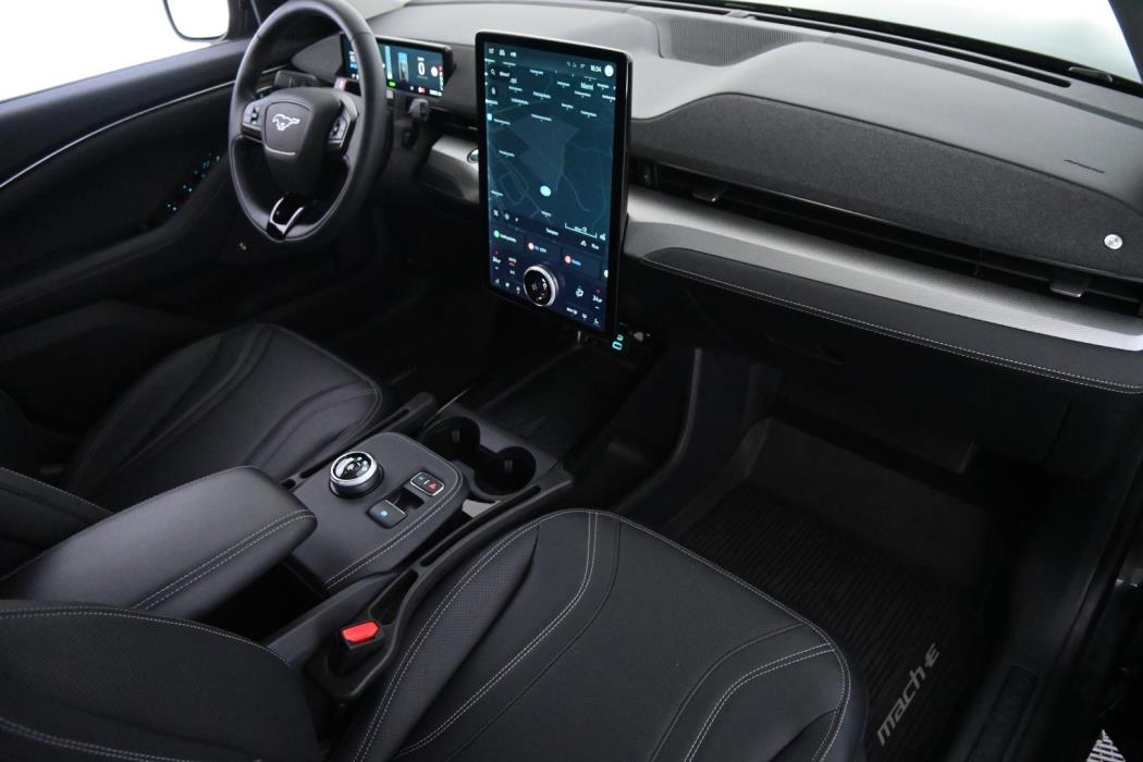 FORD MUSTANG MACH-E 2022