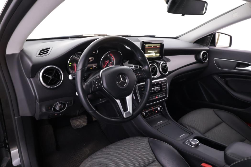 MERCEDES-BENZ CLA 2015