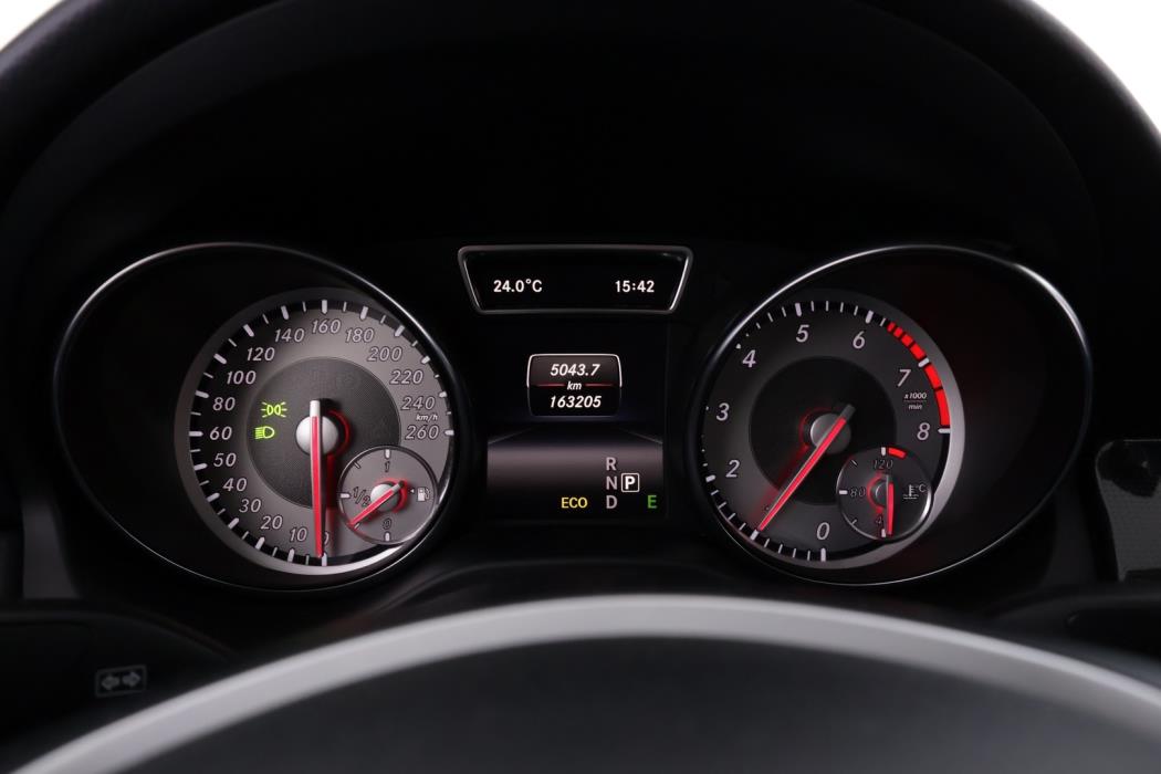 MERCEDES-BENZ CLA 2015