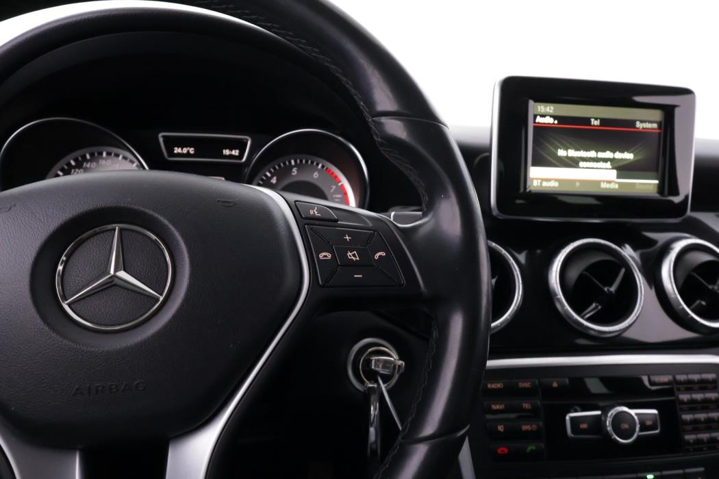 MERCEDES-BENZ CLA 2015