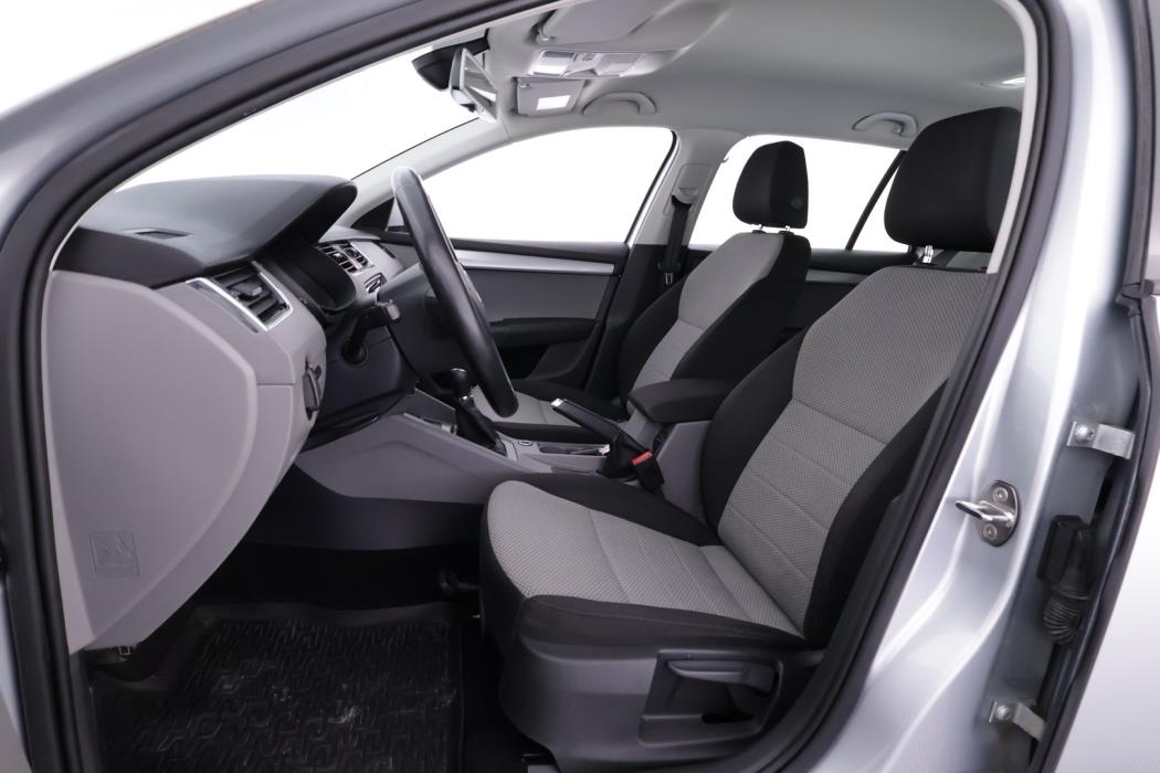 SKODA Octavia 2016