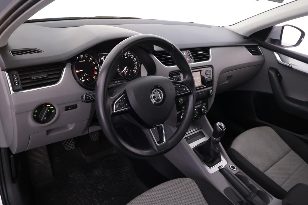 SKODA Octavia 2016