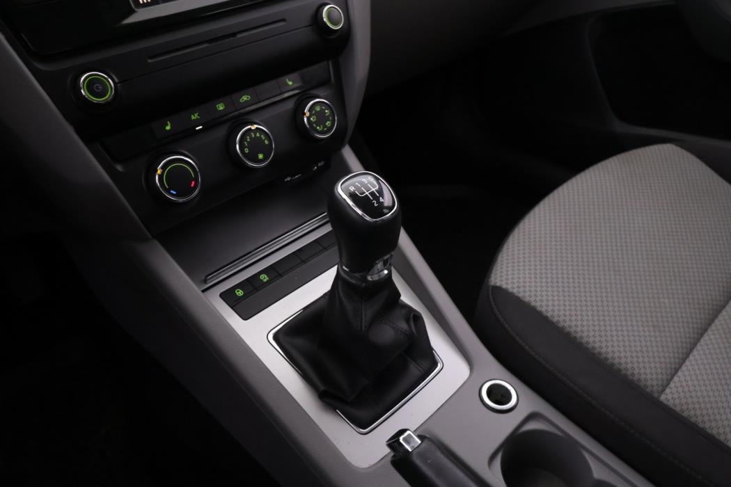 SKODA Octavia 2016