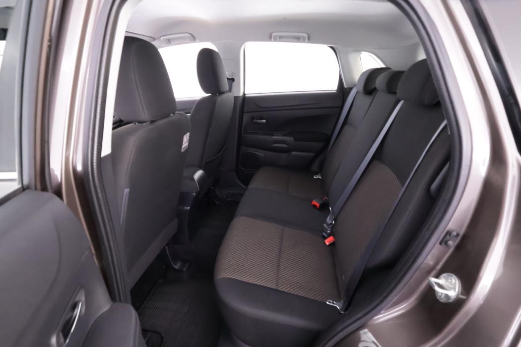 MITSUBISHI ASX 2016