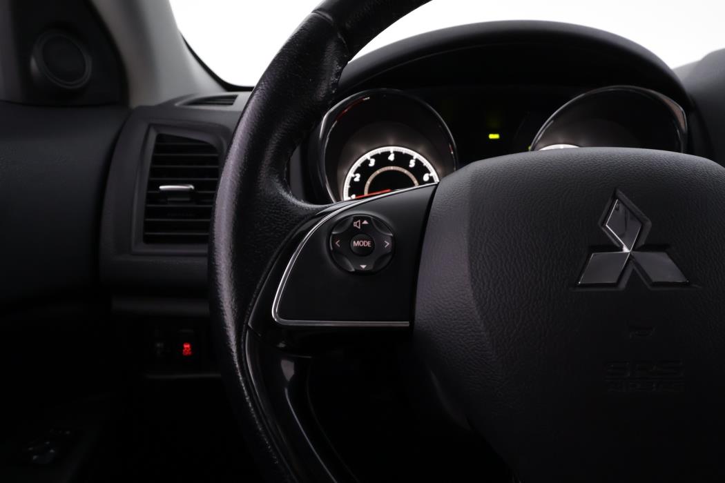 MITSUBISHI ASX 2016