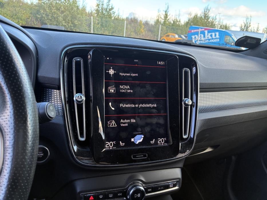VOLVO XC40 2019