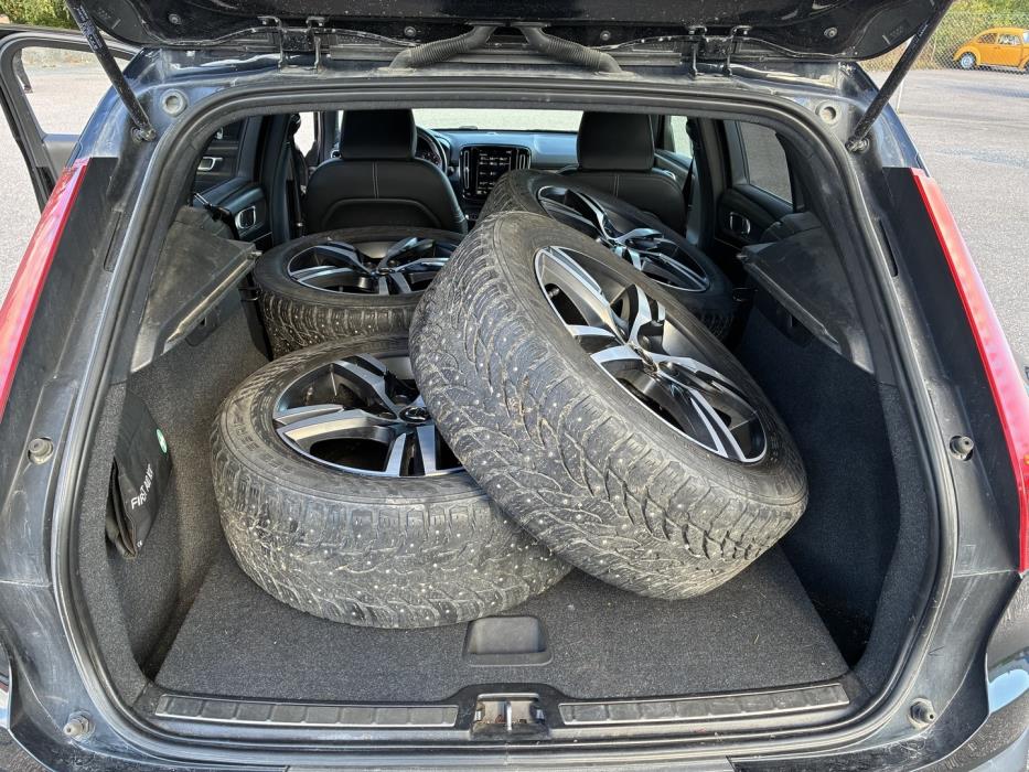 VOLVO XC40 2019