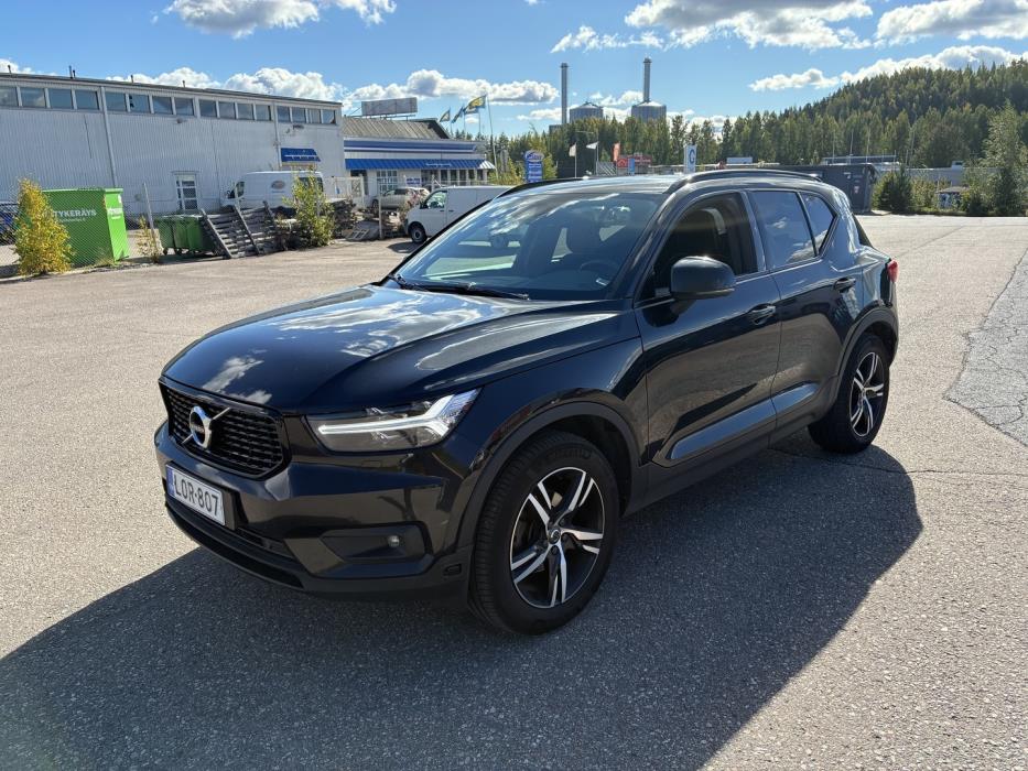 VOLVO XC40 2019