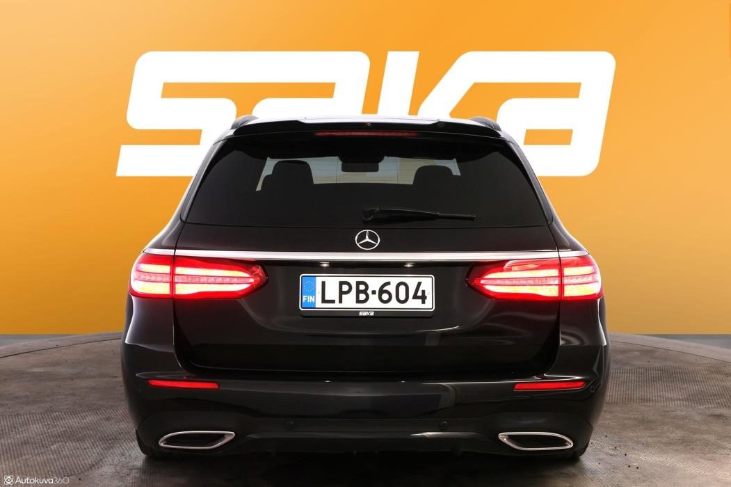 MERCEDES-BENZ E 2017