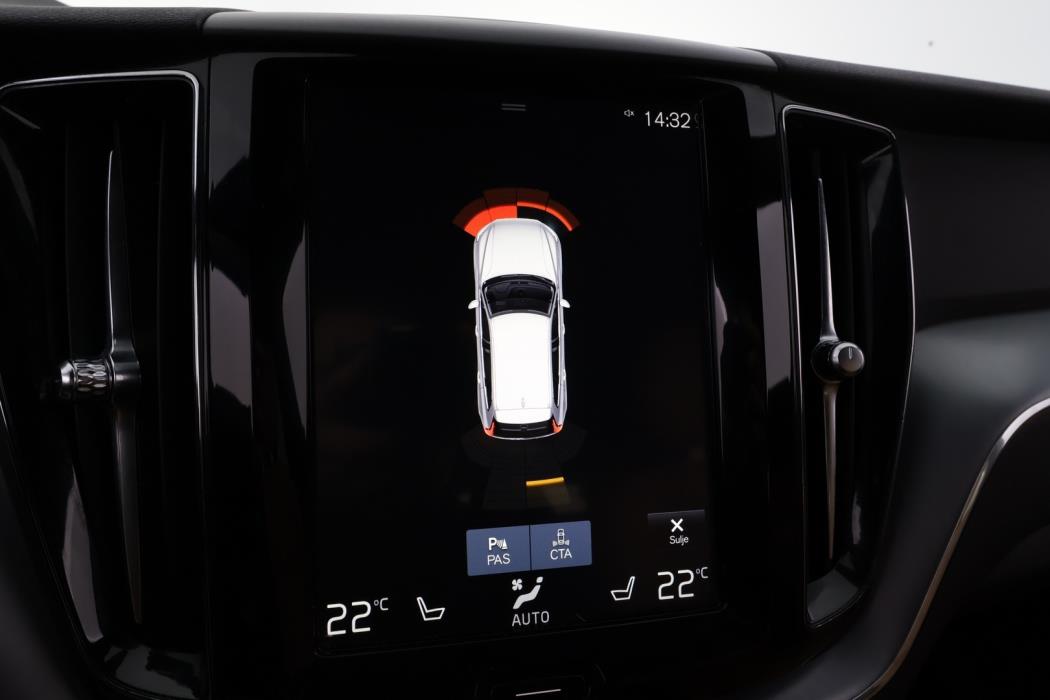VOLVO XC60 2018