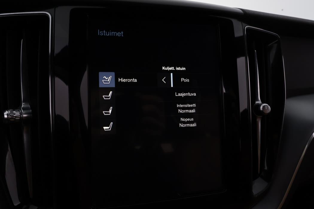 VOLVO XC60 2018