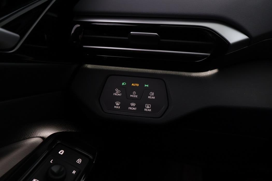 VOLKSWAGEN ID.4 2025