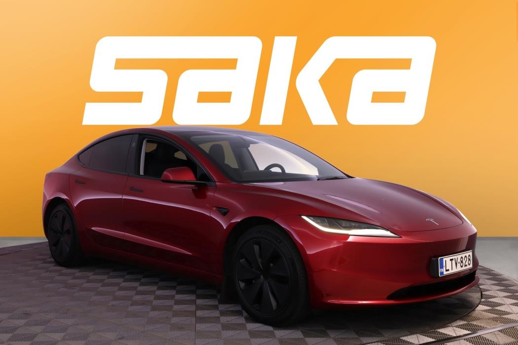 TESLA Model 3 2024