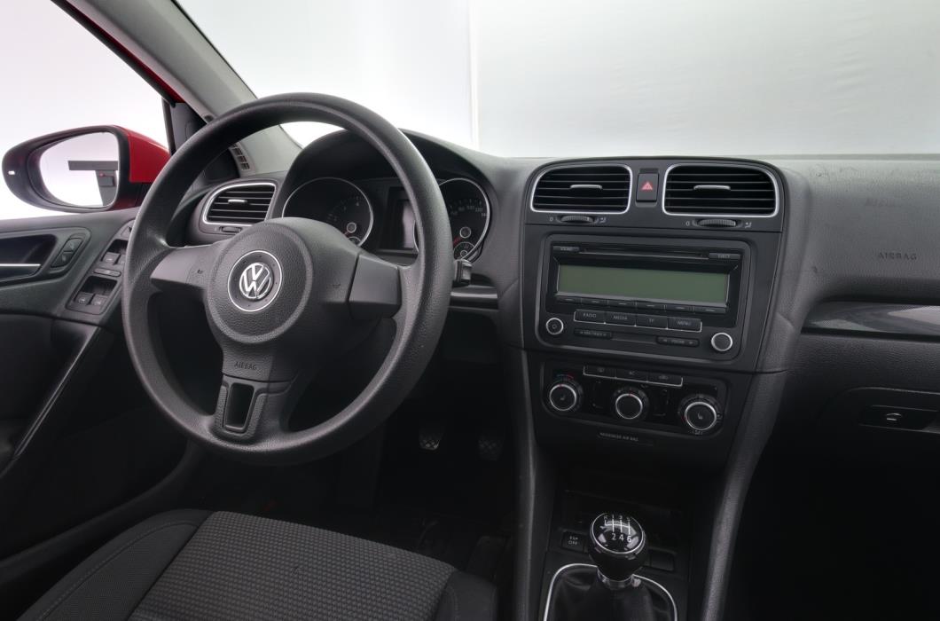 VOLKSWAGEN Golf 2009