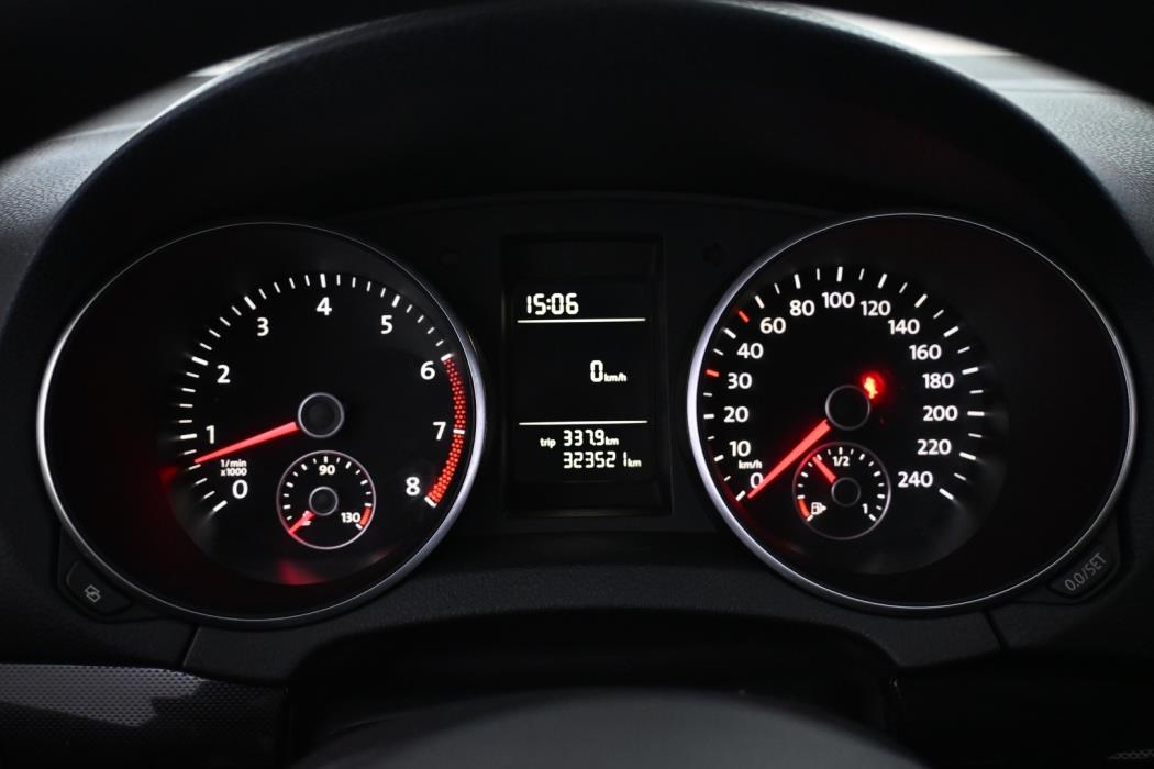 VOLKSWAGEN Golf 2009