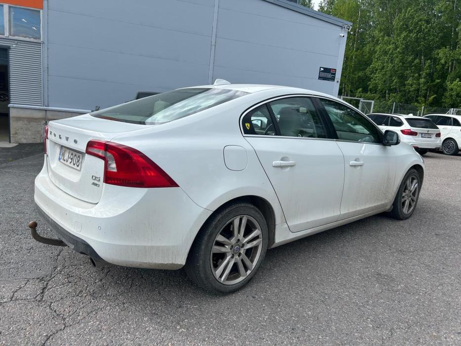VOLVO S60 2013
