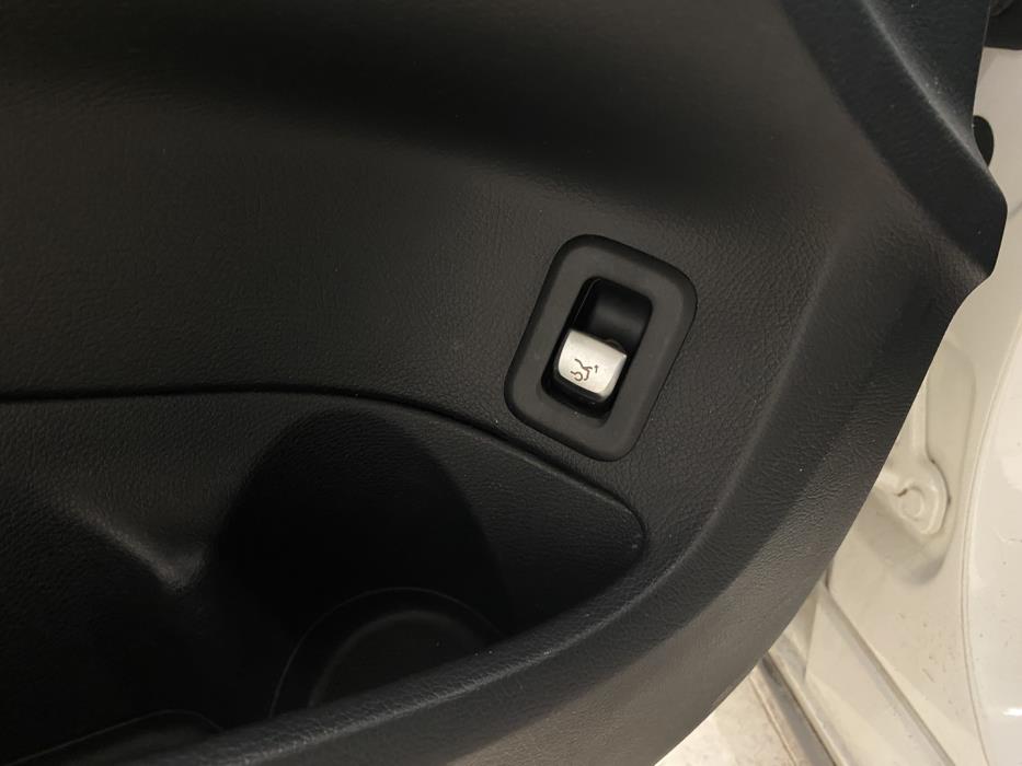 MERCEDES-BENZ C 2015