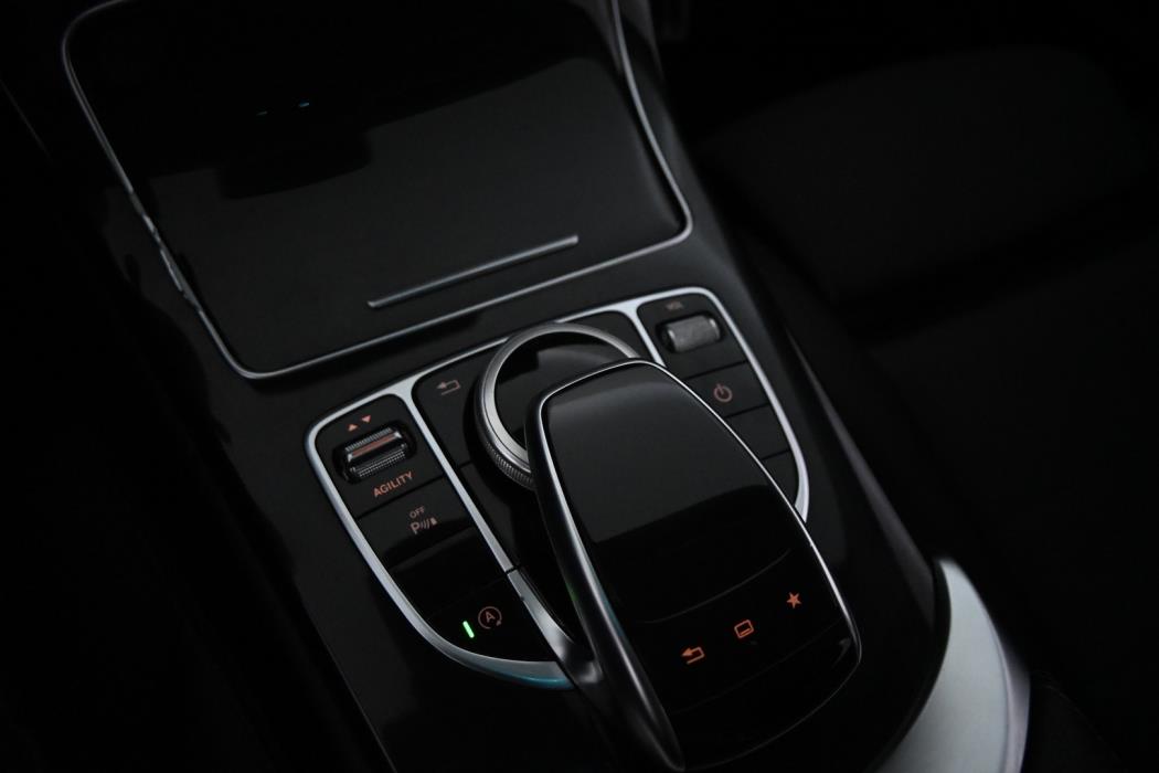 MERCEDES-BENZ C 2015