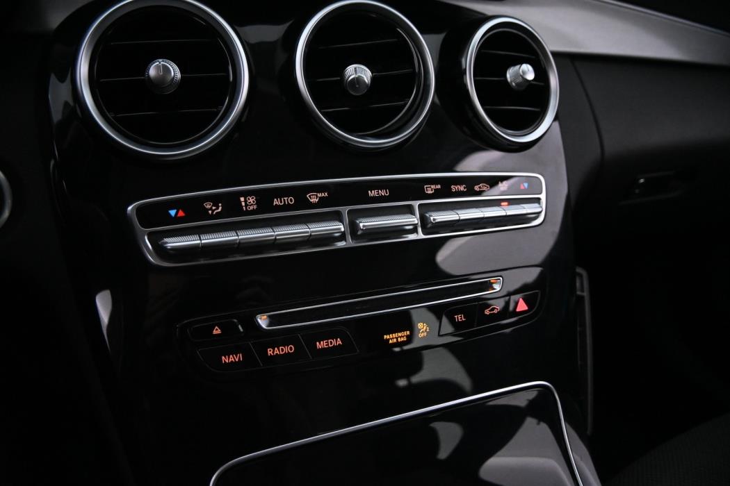 MERCEDES-BENZ C 2015