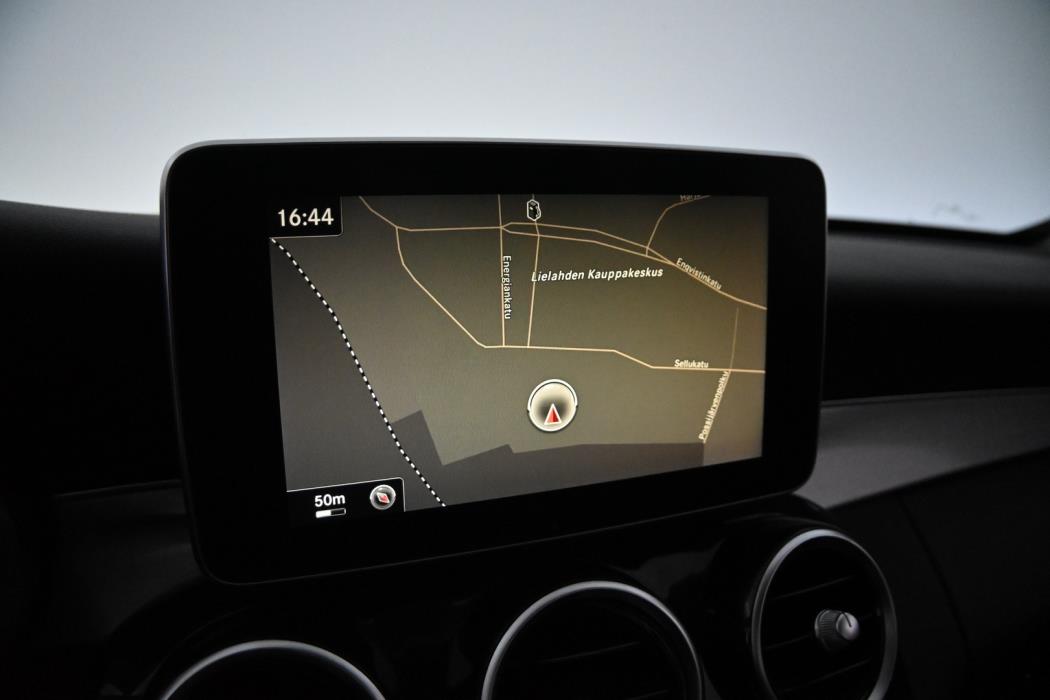 MERCEDES-BENZ C 2015