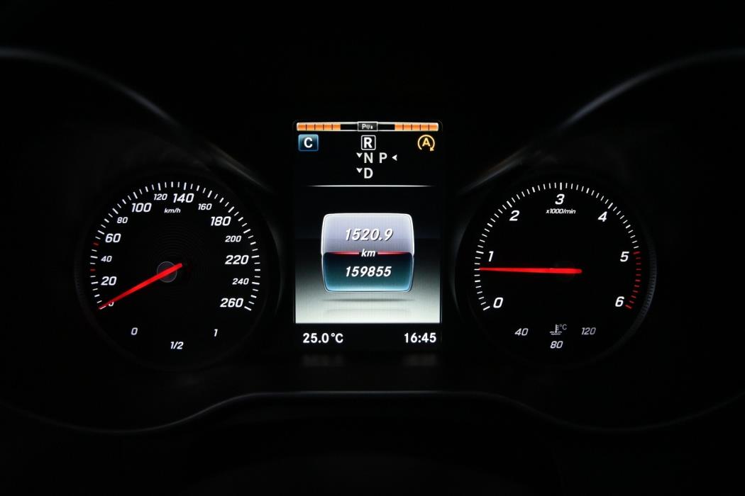 MERCEDES-BENZ C 2015