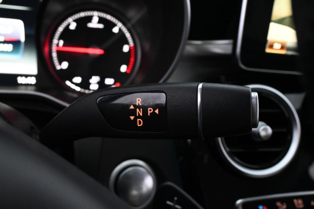 MERCEDES-BENZ C 2015