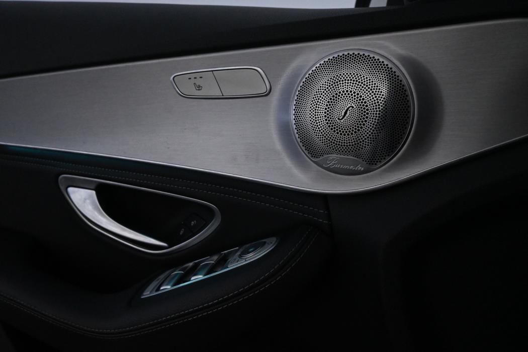 MERCEDES-BENZ C 2015