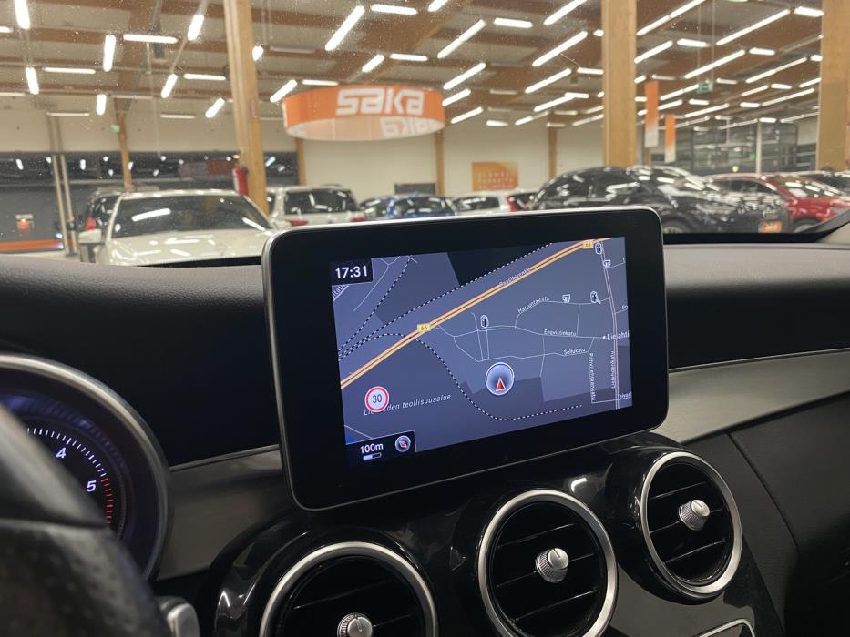 MERCEDES-BENZ C 2015