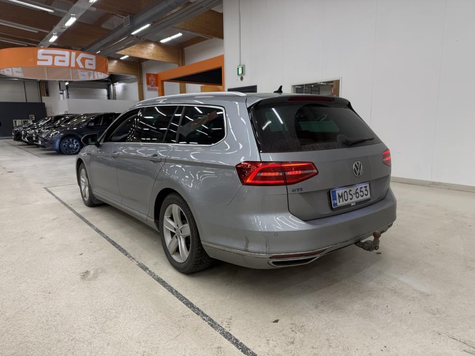 VOLKSWAGEN Passat 2018