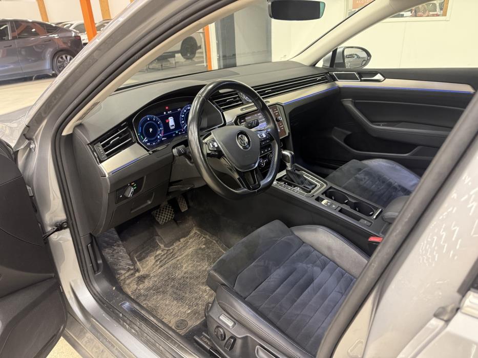 VOLKSWAGEN Passat 2018