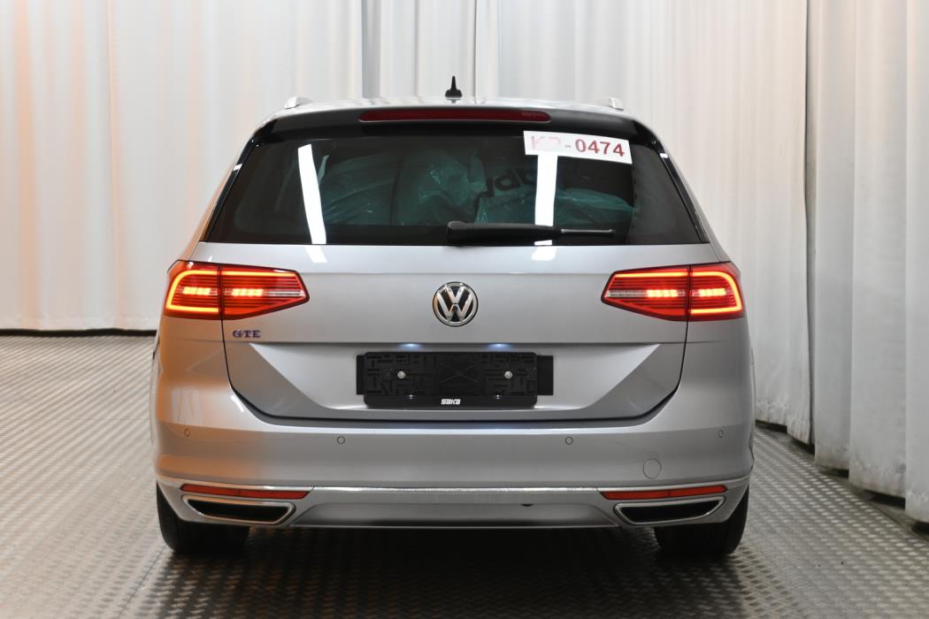 VOLKSWAGEN Passat 2018