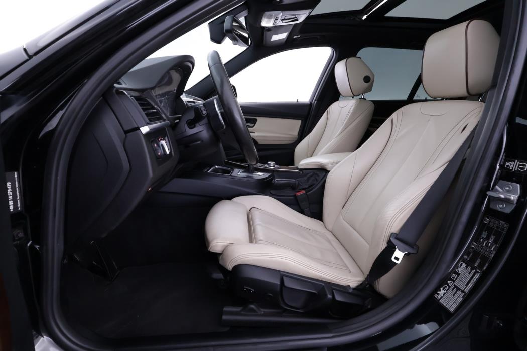 BMW 330 2015
