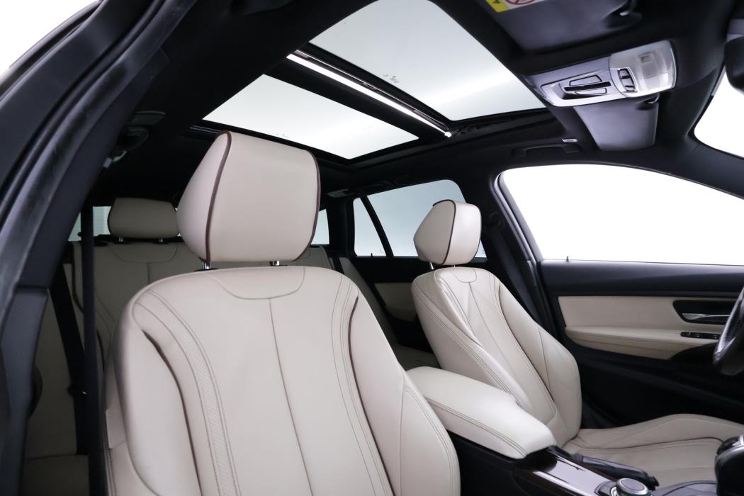 BMW 330 2015