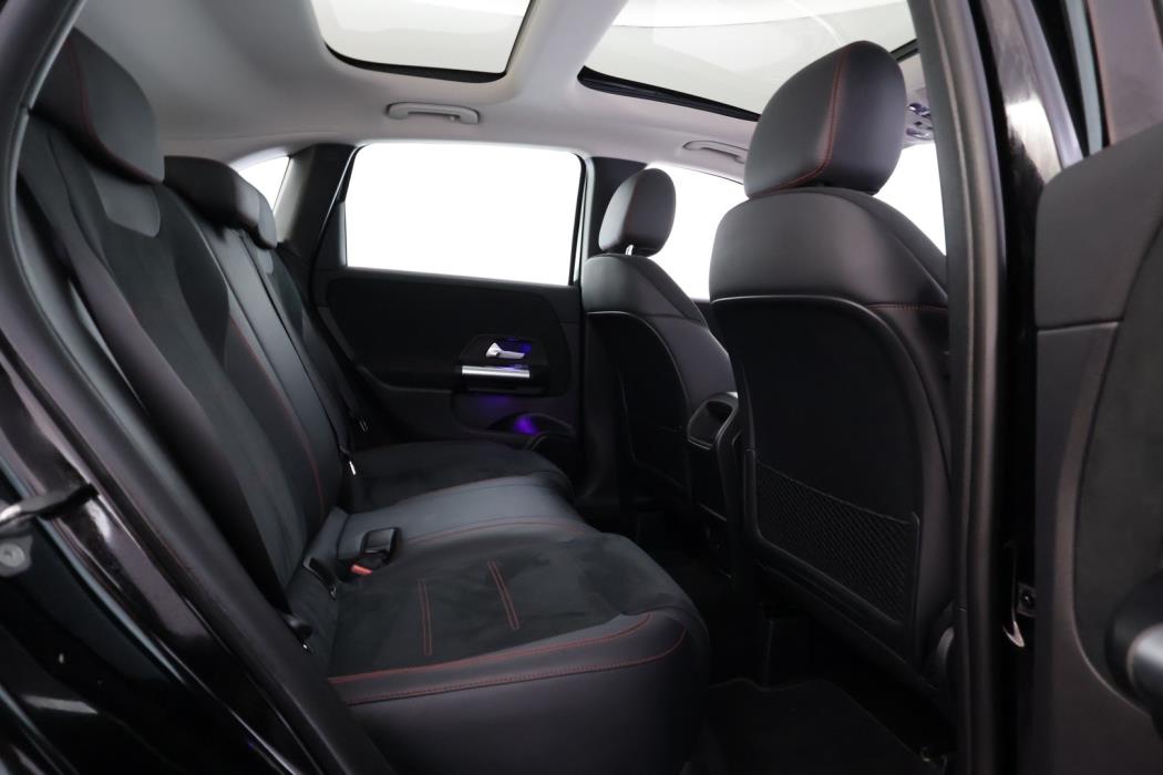 MERCEDES-BENZ B 2023