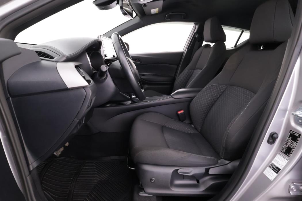 TOYOTA C-HR 2021