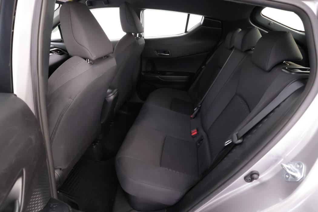 TOYOTA C-HR 2021