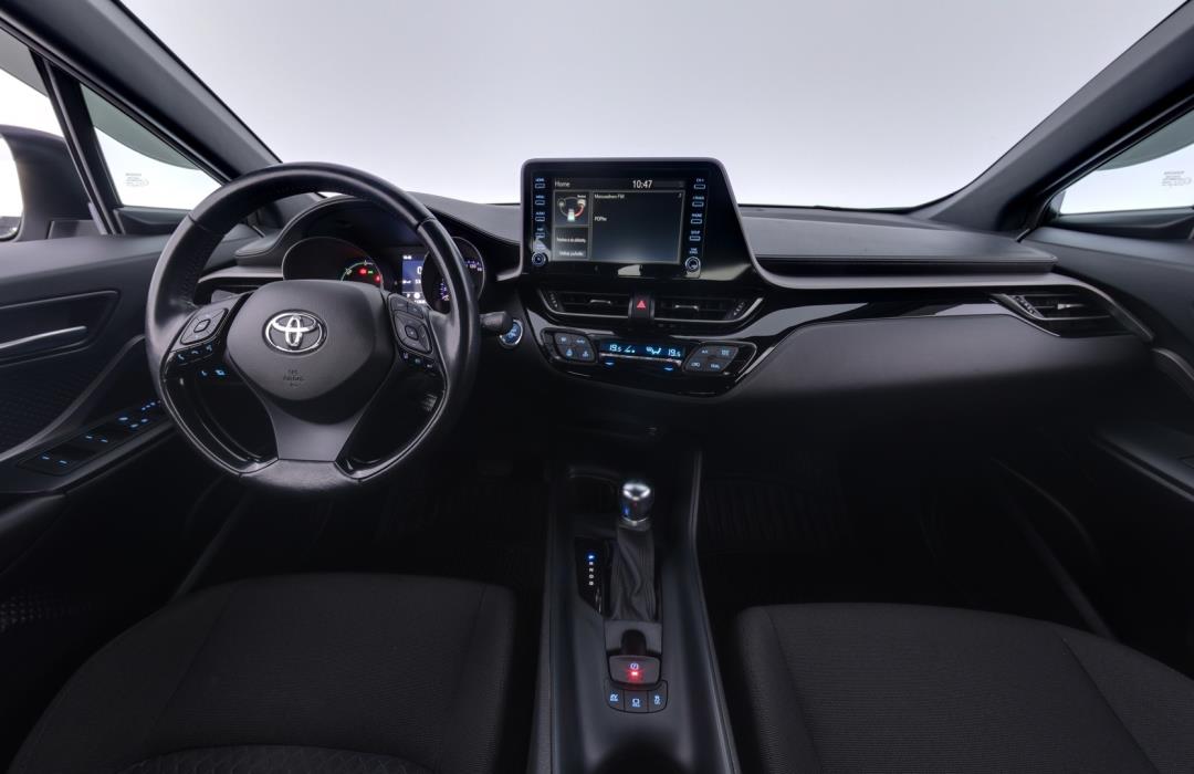 TOYOTA C-HR 2021