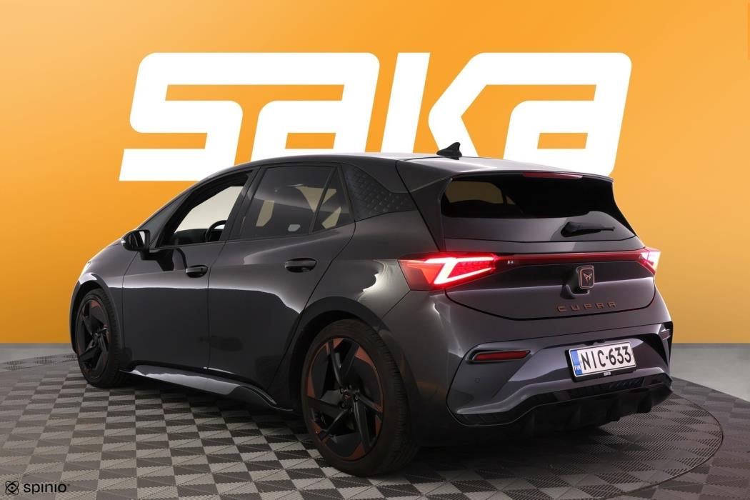 CUPRA Born 2022