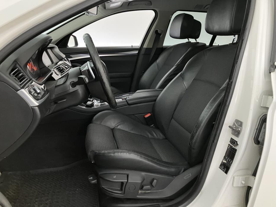 BMW 520 2012