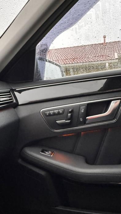 MERCEDES-BENZ E 2012