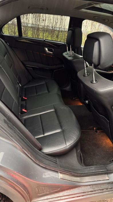 MERCEDES-BENZ E 2012